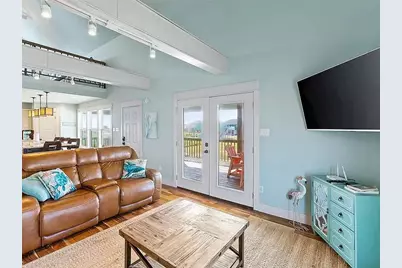 157 Verdia Drive, Crystal Beach, TX 77650 - Photo 8
