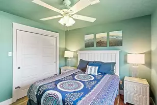 157 Verdia Dr, Crystal Beach, TX 77650 - Photo 16