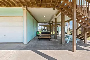 157 Verdia Dr, Crystal Beach, TX 77650 - Photo 32