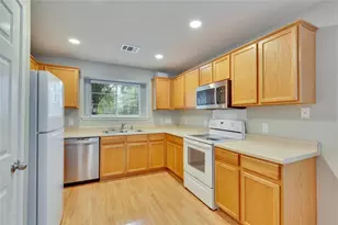 2212 Melissa Oaks Ln, Austin, TX 78744 - Photo 8