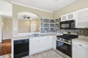 14408 Charles Dickens Dr, Pflugerville, TX 78660 - Photo 2