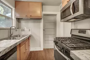 704 Franklin Blvd, Austin, TX 78751 - Photo 30