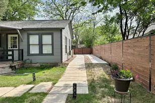 914 E 39th St, Austin, TX 78751 - Photo 30