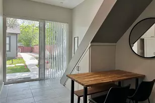 914 E 39th St, Austin, TX 78751 - Photo 4