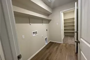 192 Beth Ann Loop, Taylor, TX 76574 - Photo 10