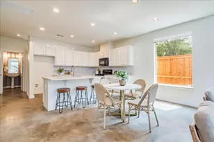 2811 Hardeman St, Austin, TX 78704 - Photo 2