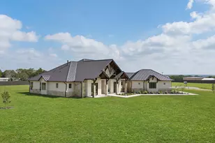 713 San Gabriel Ranch Rd, Liberty Hill, TX 78641 - Photo 2