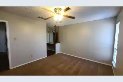 13112 Lamplight Village Avenue, Austin, TX 78727 - Photo 12