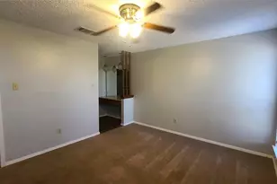 13112 Lamplight Village Ave, Austin, TX 78727 - Photo 12