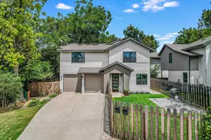 2414 E Martin Luther King Jr Blvd, Austin, TX 78702 - Photo 26