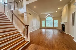 10813 Redmond Rd, Austin, TX 78739 - Photo 14