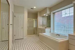 10813 Redmond Rd, Austin, TX 78739 - Photo 16