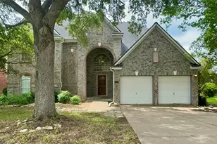 10813 Redmond Rd, Austin, TX 78739 - Photo 2