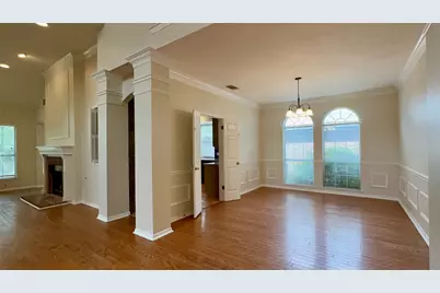 10813 Redmond Road, Austin, TX 78739 - Photo 4