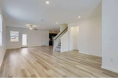 13908 Edna Maxine Walk, Del Valle, TX 78617 - Photo 4