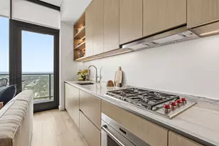 610 Davis St, Austin, TX 78701 - Photo 8