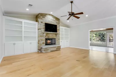 2009 American Drive, Lago Vista, TX 78645 - Photo 8