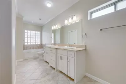 2009 American Drive, Lago Vista, TX 78645 - Photo 14