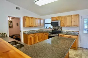 535 Paintbrush Trail, Lockhart, TX 78644 - Photo 6