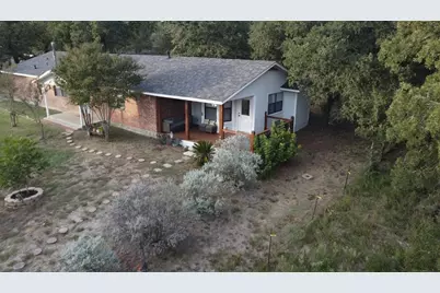 535 Paintbrush Trail, Lockhart, TX 78644 - Photo 2