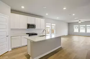 108 Pico St, Hutto, TX 78634 - Photo 4