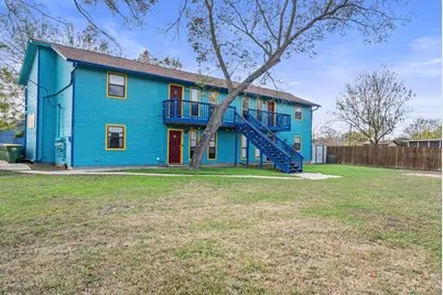 202 W Wheeler Street, Manor, TX 78653 - Photo 2