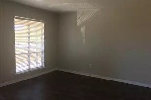 5607 Sunshine Dr, Austin, TX 78756 - Photo 2