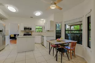 1104 Crestview St, Round Rock, TX 78681 - Photo 8