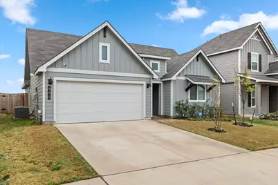 402 Perry Place, Rockdale, TX 76567 - Photo 2