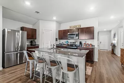 402 Perry Place, Rockdale, TX 76567 - Photo 10