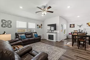 402 Perry Pl, Rockdale, TX 76567 - Photo 22