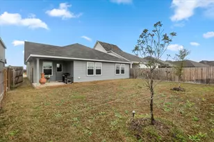 402 Perry Pl, Rockdale, TX 76567 - Photo 28