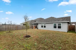 402 Perry Pl, Rockdale, TX 76567 - Photo 30