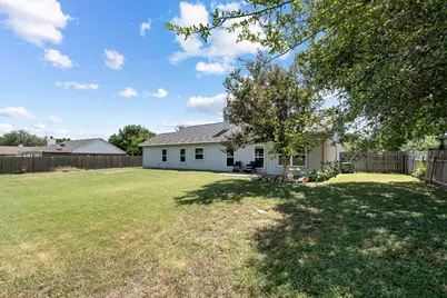 215 Spotted Fawn Drive, Hutto, TX 78634 - Photo 32