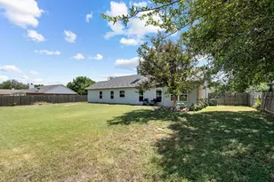 215 Spotted Fawn Dr, Hutto, TX 78634 - Photo 32