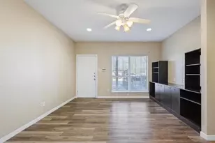 1907 S 17th St, Waco, TX 76706 - Photo 8