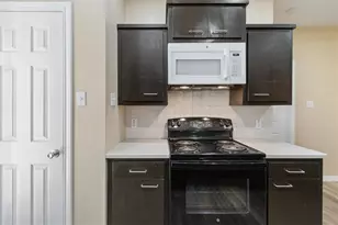 1907 S 17th St, Waco, TX 76706 - Photo 6
