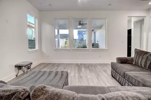 162 Adelton Blvd, Bastrop, TX 78602 - Photo 18