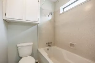 320 Long Pointe Dr, Portland, TX 78374 - Photo 12