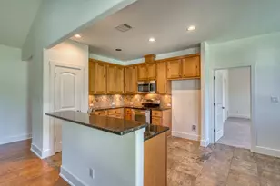 706 Rogart Dr, Spicewood, TX 78669 - Photo 14