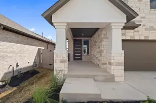 360 Brandywine Rd, Hutto, TX 78634 - Photo 2