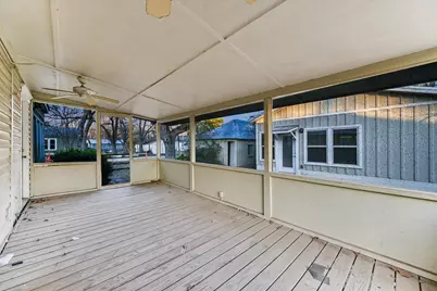 306 Garwood Street, Smithville, TX 78957 - Photo 12