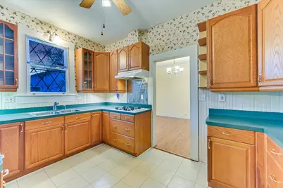 306 Garwood Street, Smithville, TX 78957 - Photo 6