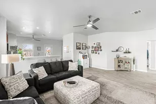 238 Wells Bend, Hutto, TX 78634 - Photo 4