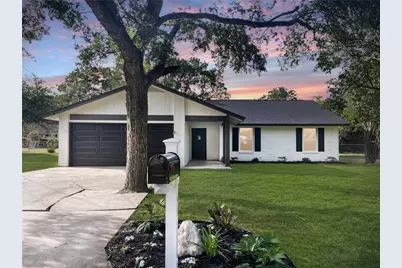313 Golden Oaks Drive, Georgetown, TX 78628 - Photo 2