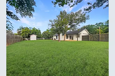 313 Golden Oaks Drive, Georgetown, TX 78628 - Photo 24