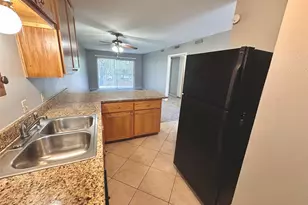 601 W 11th St, Austin, TX 78701 - Photo 8