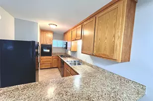 601 W 11th St, Austin, TX 78701 - Photo 4