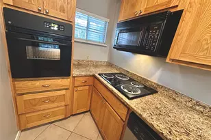 601 W 11th St, Austin, TX 78701 - Photo 6