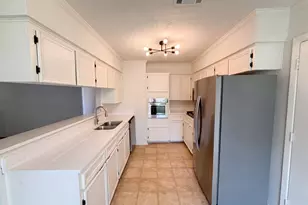 501 E Central Dr, Georgetown, TX 78628 - Photo 8